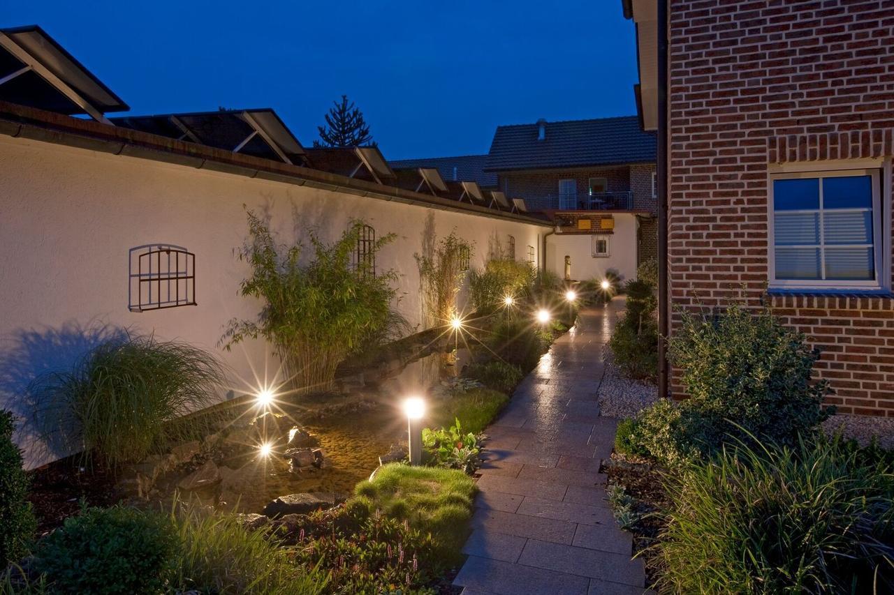 Hotel Restaurant Zum Heidekrug Bersenbruck Exterior photo